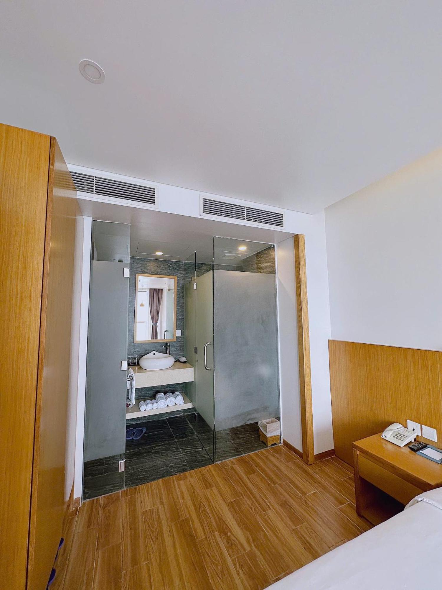 Seashore Hotel & Apartment دا نانغ المظهر الخارجي الصورة